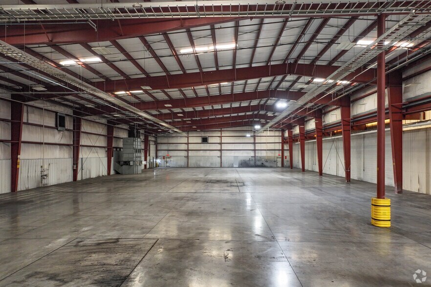 More Photos Of 1729 Pennsylvania Ave, Monaca Manufacturing For Lease