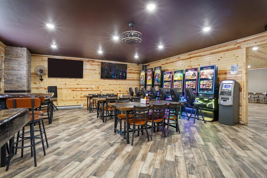 More Photos Of 220 Main St, Butte Restaurant For Sale