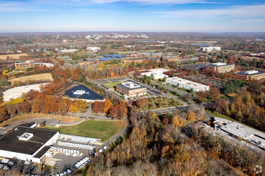 More Photos Of 21 Roszel Rd, Princeton Office For Lease