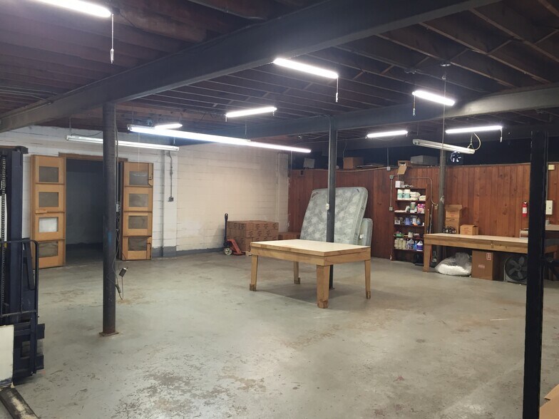 More Photos Of 238 E Washington St, Starke Distribution For Sale