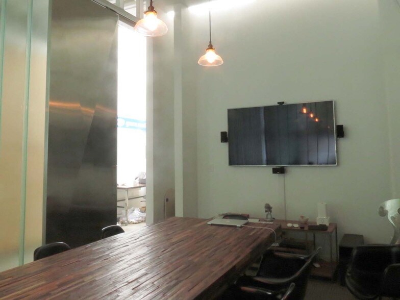 More Photos Of 320-330 Fell St, San Francisco Loft Creative Space For Lease