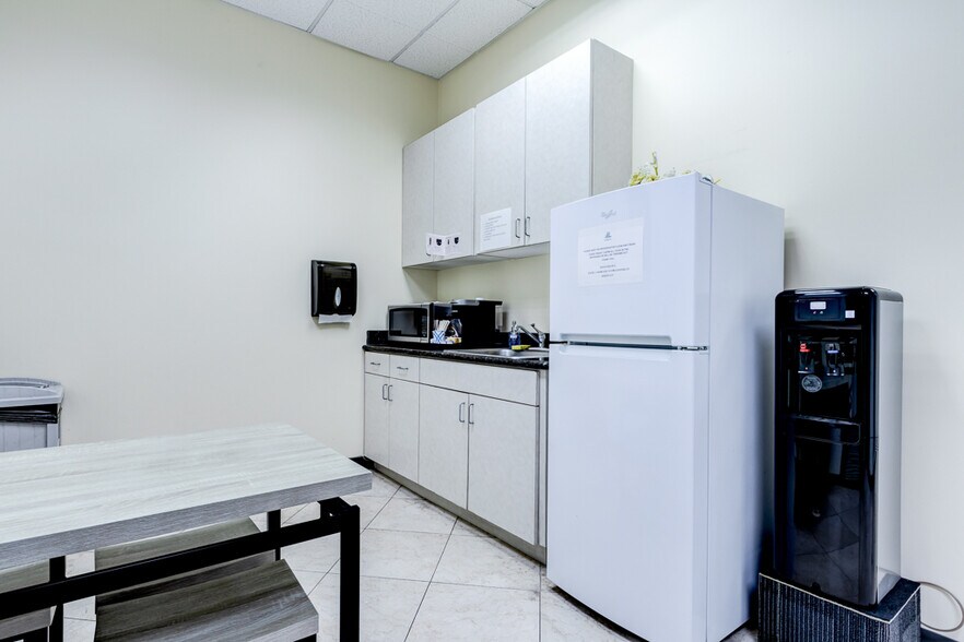 More Photos Of 17528-17588 E Rowland St, City Of Industry Light Distribution For Lease