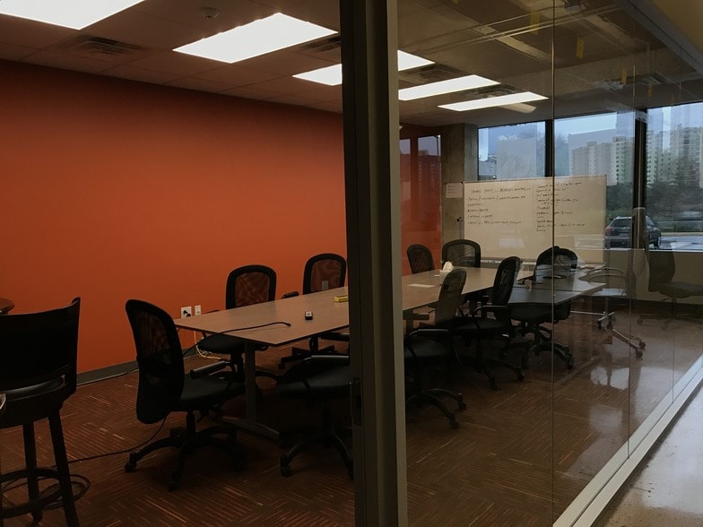 More Photos Of 512 E Riverside Dr, Austin Office For Lease