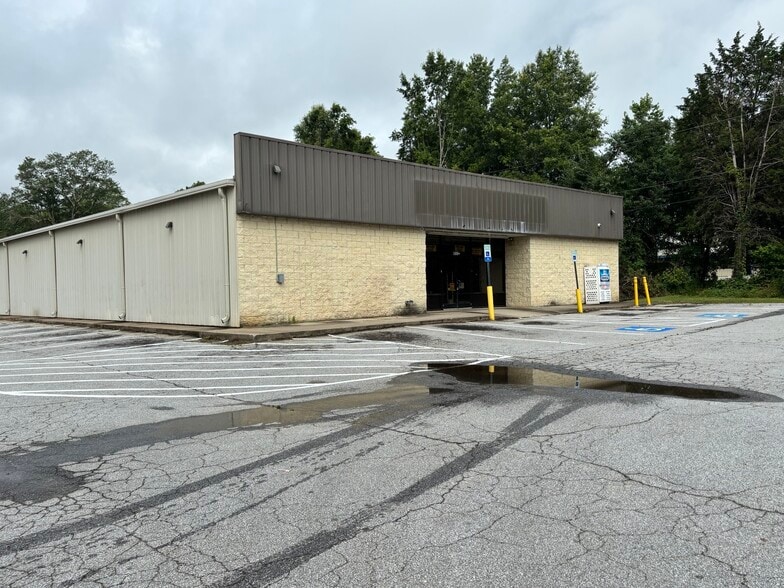 More Photos Of 9538 Augusta Rd, Pelzer Freestanding For Sale