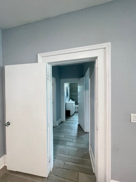 More Photos Of 4527 St Augustine Rd, Jacksonville Freestanding For Sale