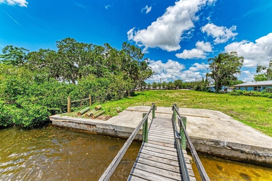 More Photos Of 5815 18th St E, Ellenton Land For Sale
