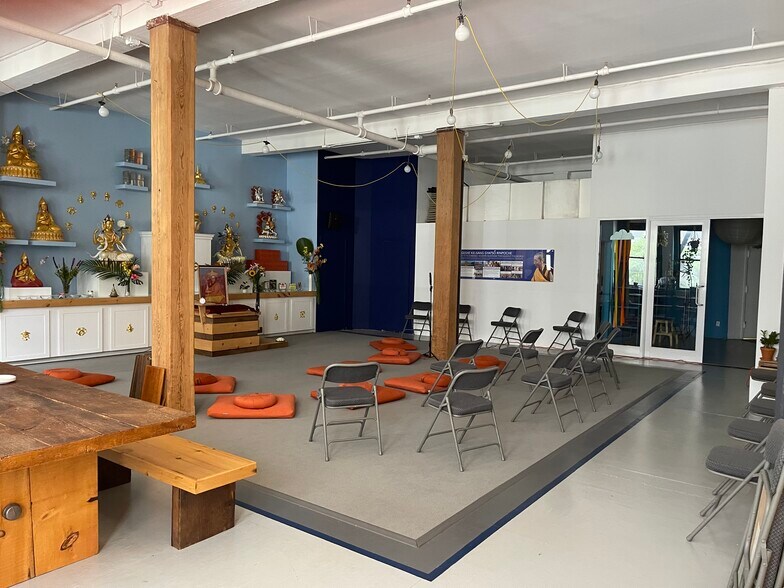 More Photos Of 119 N 11th St, Brooklyn Loft Creative Space For Lease