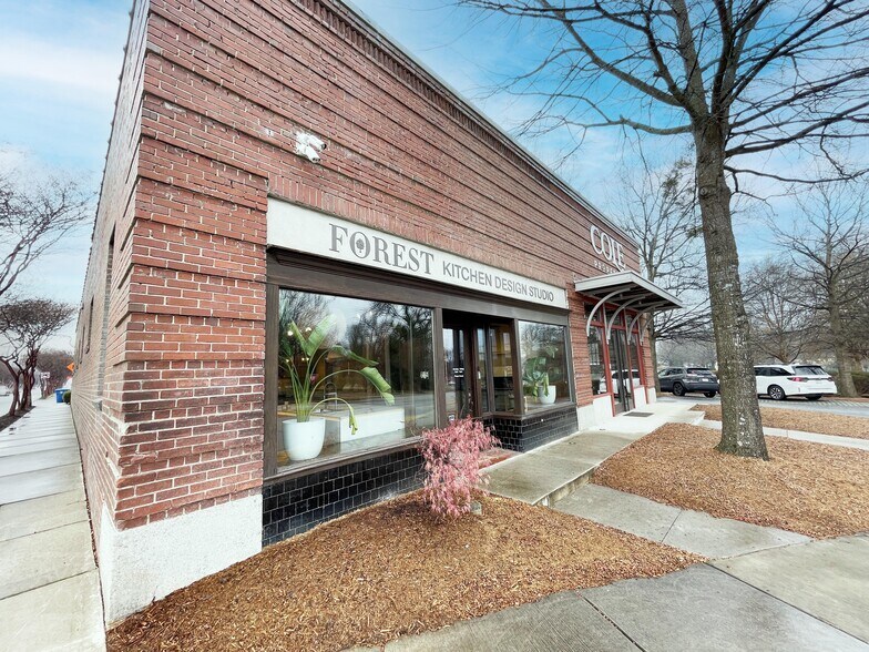 More Photos Of 1040 W Washington St, Greenville Office For Lease