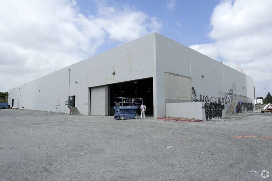 More Photos Of 18502 S Laurel Park Rd, Compton Warehouse For Lease
