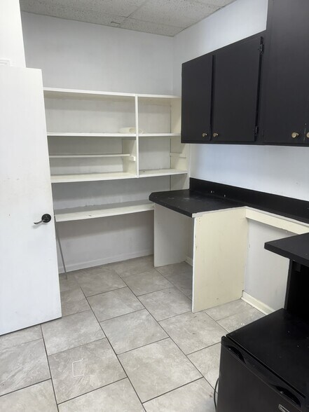 More Photos Of 9244 Florida Blvd, Baton Rouge Loft Creative Space For Lease