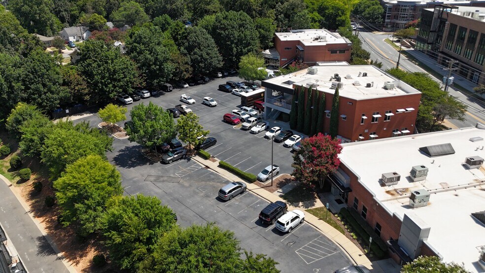 More Photos Of 2010 S Tryon St, Charlotte Loft Creative Space For Lease