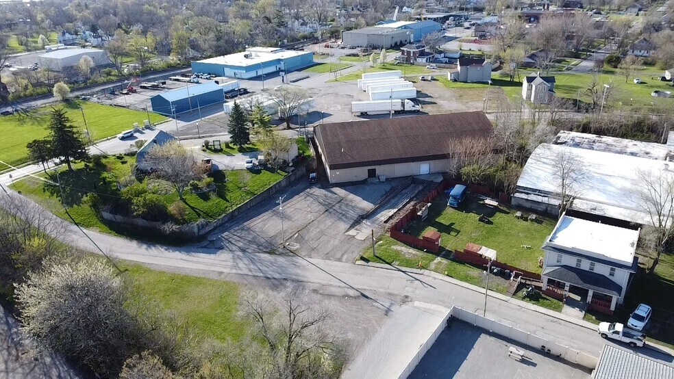 More Photos Of 165 E Circular St, Lima Warehouse For Sale