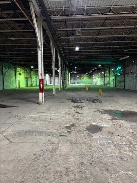 More Photos Of 350 S Mill St, Plymouth Manufacturing For Lease