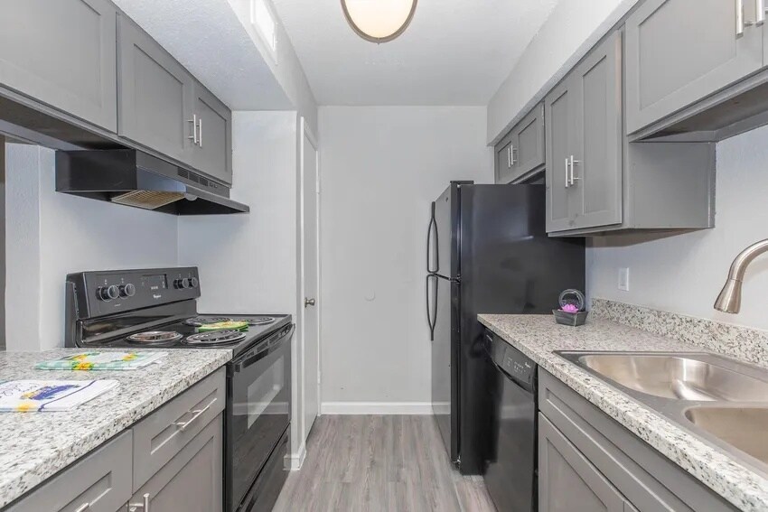 More Photos Of 9402 Synott Rd, Houston Apartments For Sale