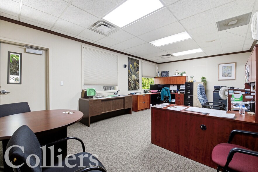 More Photos Of 1036 E Iron Eagle Dr, Eagle Office For Sale