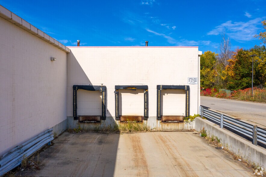 More Photos Of 1179 32nd St, Port Huron Warehouse For Sale