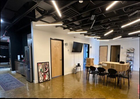 More Photos Of 481 N Arizona Ave, Chandler Storefront Retail Office For Sale