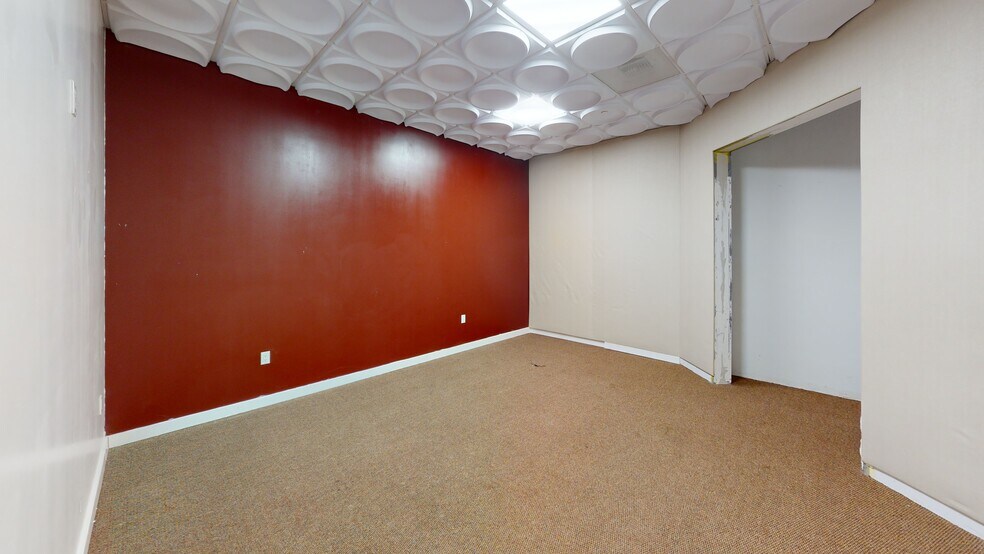 More Photos Of 585 Pine Ave, Long Beach Apartments For Lease