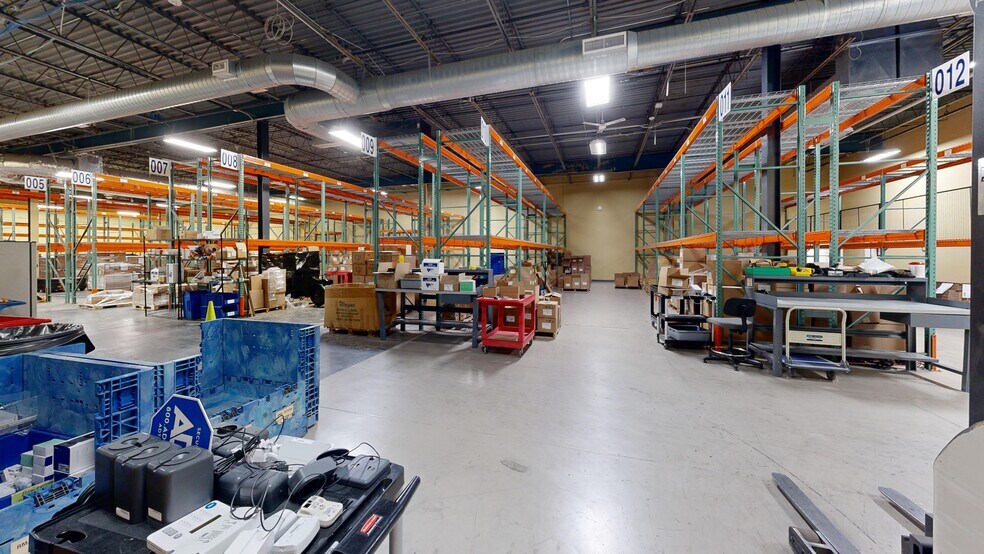 More Photos Of 2021 Cabot Blvd W, Langhorne Warehouse For Lease