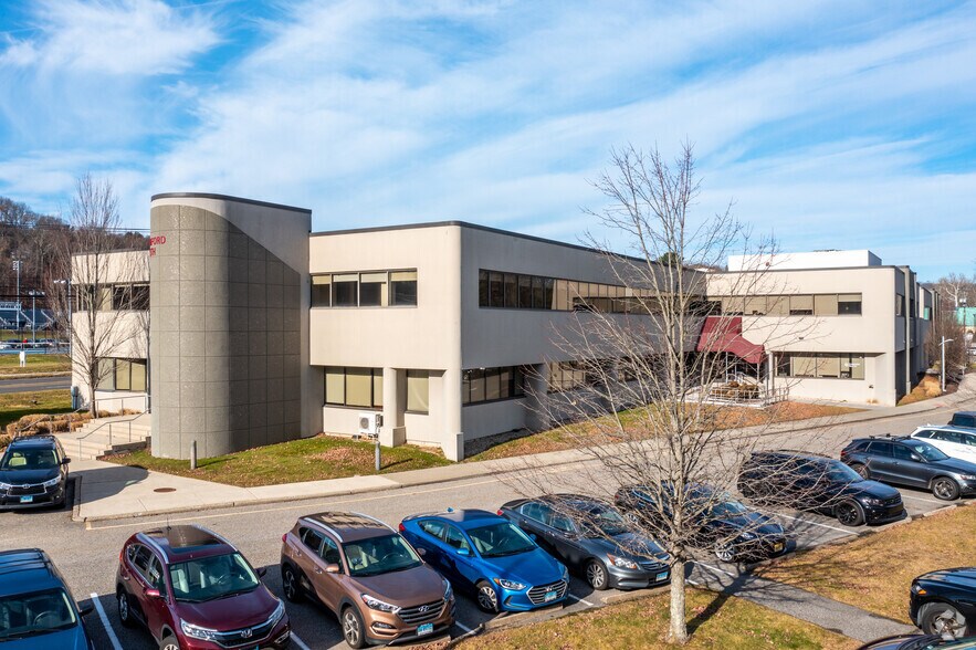 Primary Photo Of 372 Danbury Rd, Wilton Medical For Lease