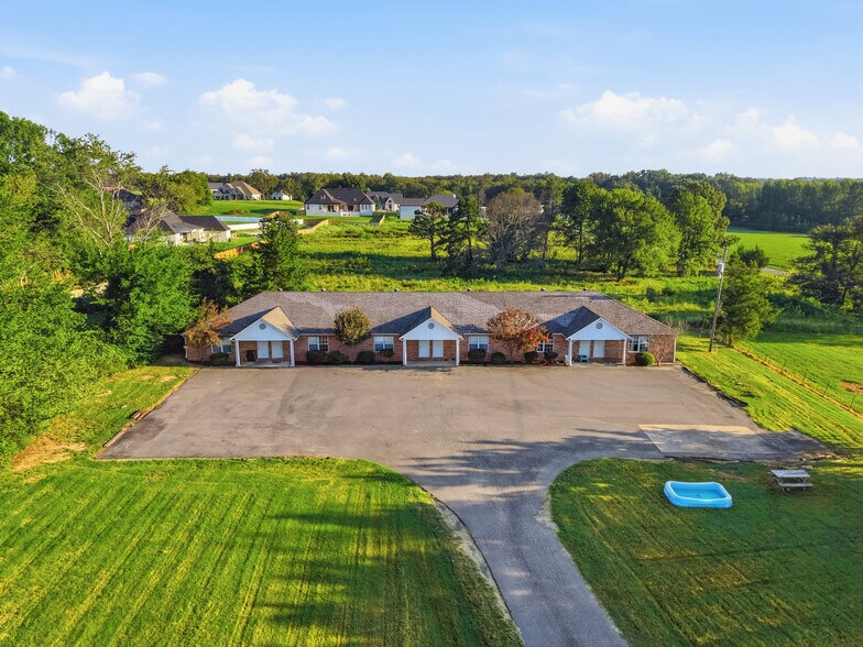 More Photos Of 99 Highway 287, Greenbrier Apartments For Sale
