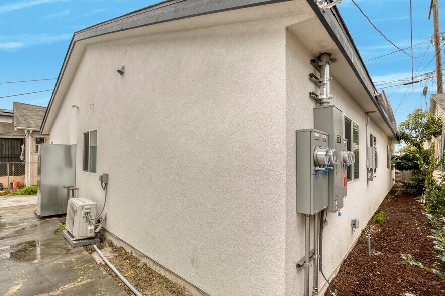 More Photos Of 5907 Bonsallo Ave, Los Angeles Multifamily For Sale