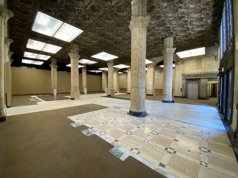 More Photos Of 315 W 9th St, Los Angeles Office For Lease