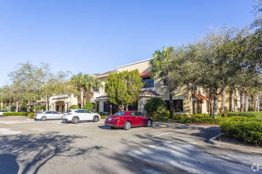 Primary Photo Of 9990 Coconut Rd, Estero Medical For Lease