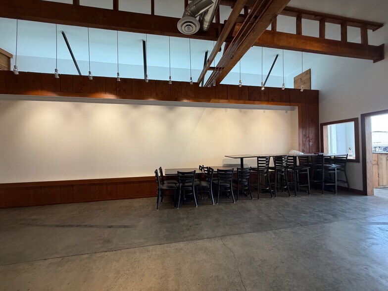 More Photos Of 2029 Broadway St, Eureka Storefront Retail Office For Sale