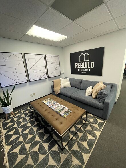 More Photos Of 4700 E Thomas Rd, Phoenix Office For Lease