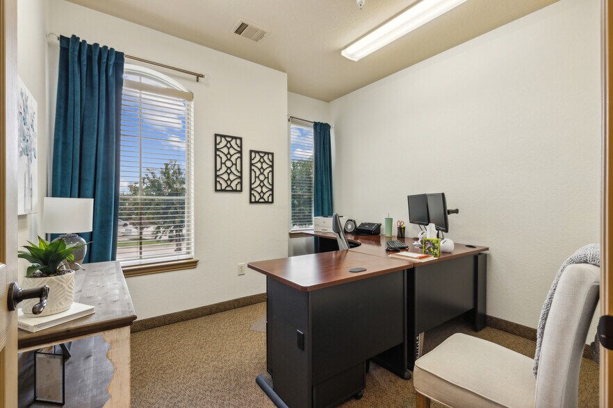 More Photos Of 2900 W Southlake Blvd, Southlake Unknown For Lease