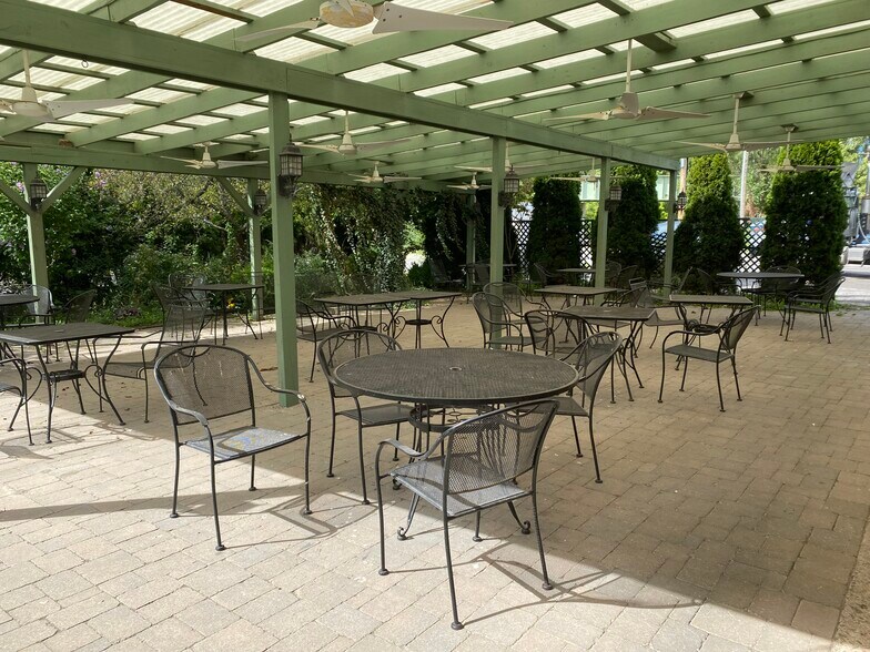 More Photos Of 3333 Lockport Olcott Rd, Newfane Restaurant For Sale