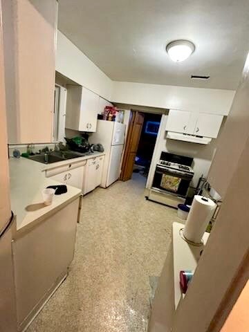More Photos Of 218 N 4th St, Rockford Apartments For Sale