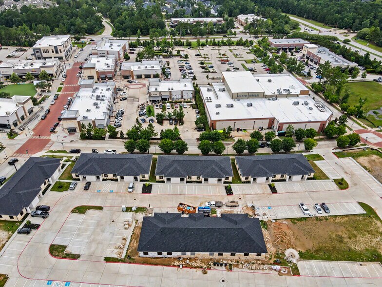 More Photos Of 625 Regal Row, Montgomery Medical For Lease