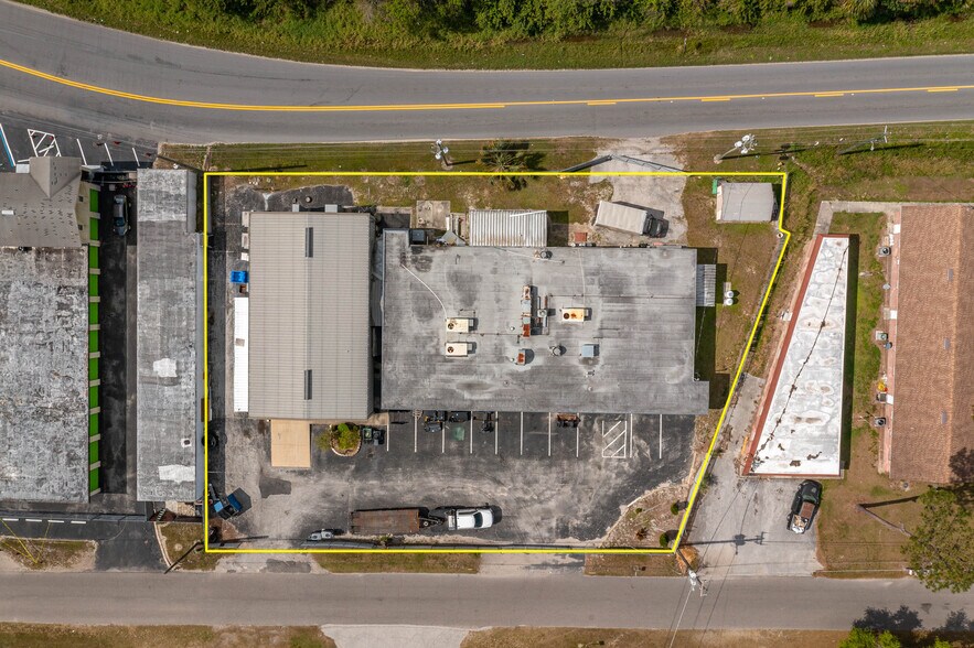 More Photos Of 174 NW 9th ave, Mulberry Distribution For Sale
