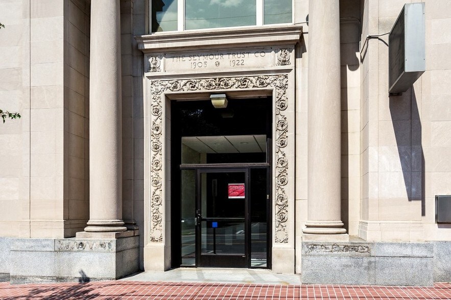 More Photos Of 115 Main St, Seymour General Retail For Sale