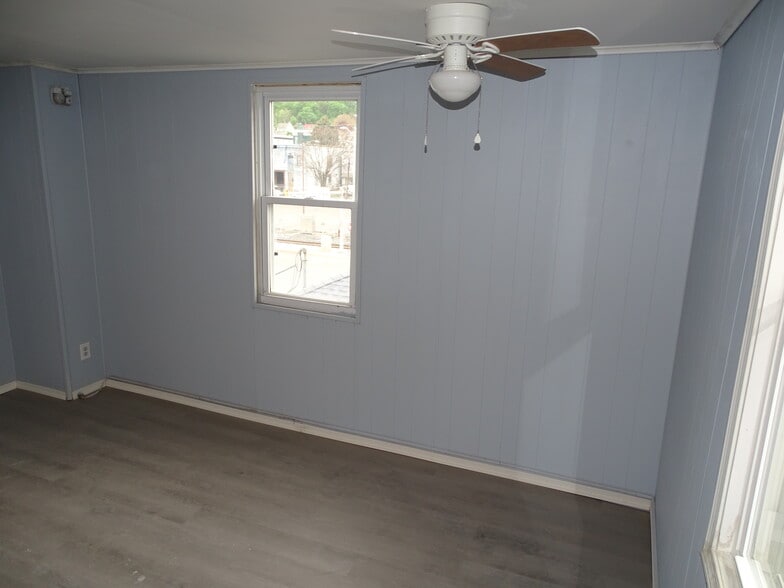 More Photos Of 519 Rock St, Shamokin Storefront Retail Residential For Sale