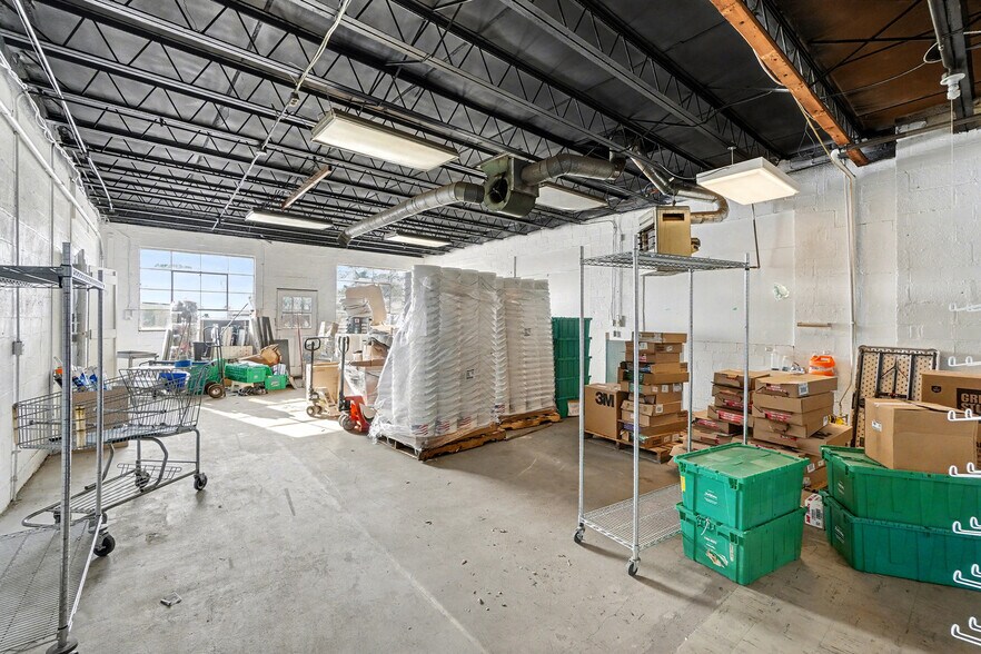 More Photos Of 109 S Wayne Ave, Lockland Storefront For Sale