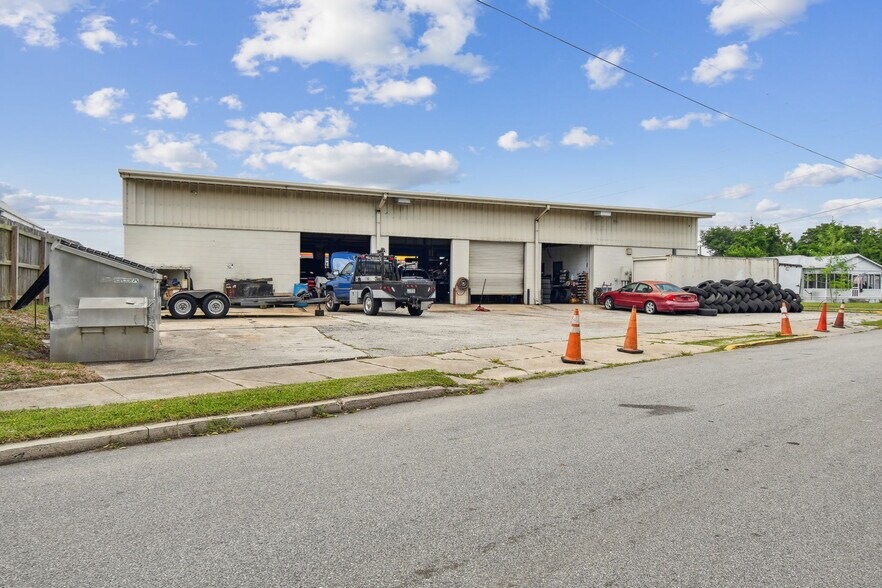 More Photos Of 2350 N Ponce De Leon Blvd, Saint Augustine Service Station For Sale