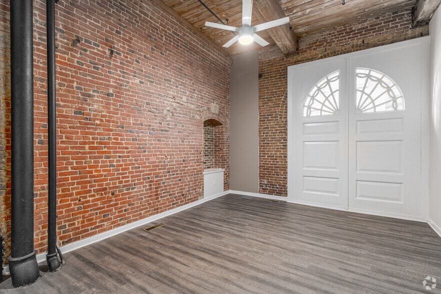 More Photos Of 303 Vine St, Philadelphia Apartments For Lease