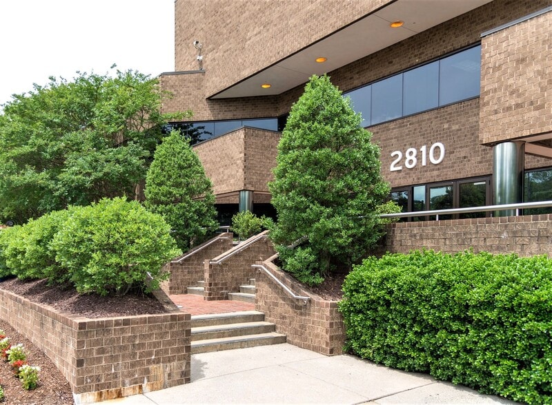 More Photos Of 2810 N Parham Rd, Richmond Medical For Lease