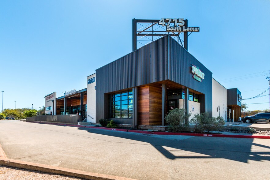 More Photos Of 4715 S Lamar Blvd, Sunset Valley Storefront For Lease