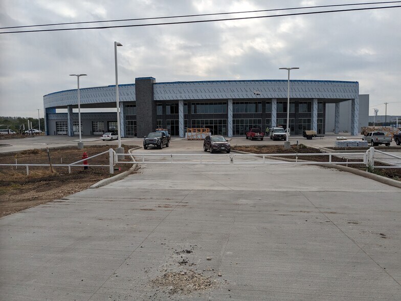 More Photos Of 14605 S S I-35 Frontage, Buda Land For Sale