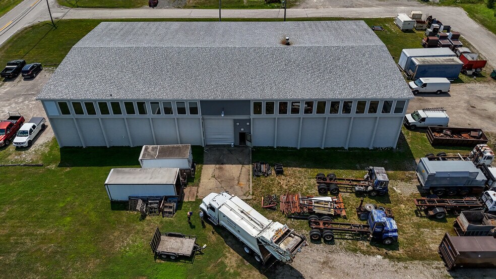 More Photos Of 237 State Rd, Ashtabula Manufacturing For Sale