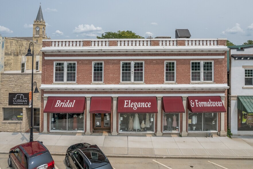 Primary Photo Of 172 W Wisconsin Ave, Kaukauna Storefront For Sale