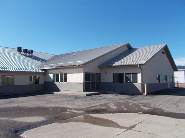 More Photos Of 2001 S Central Ave, Marshfield Storefront Retail Office For Lease
