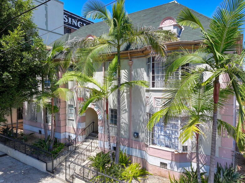 More Photos Of 815 Green Ave, Los Angeles Apartments For Sale