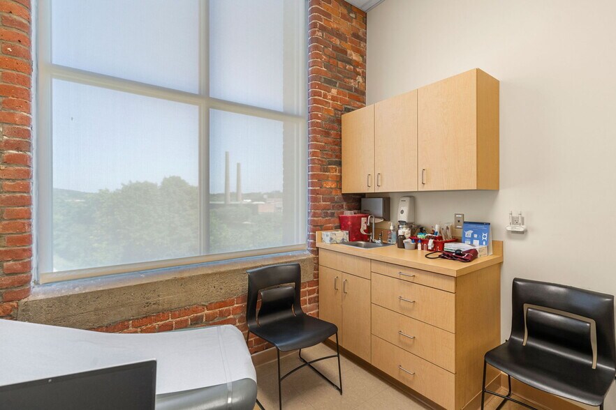 More Photos Of , Lawrence Office For Sale