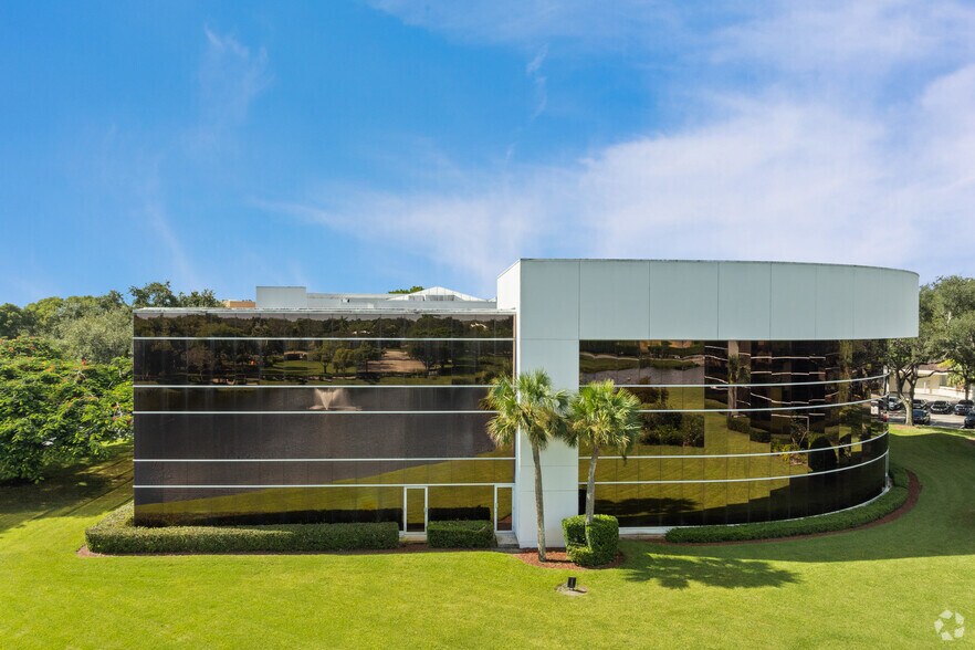 More Photos Of 560 Village Blvd, West Palm Beach Medical For Lease