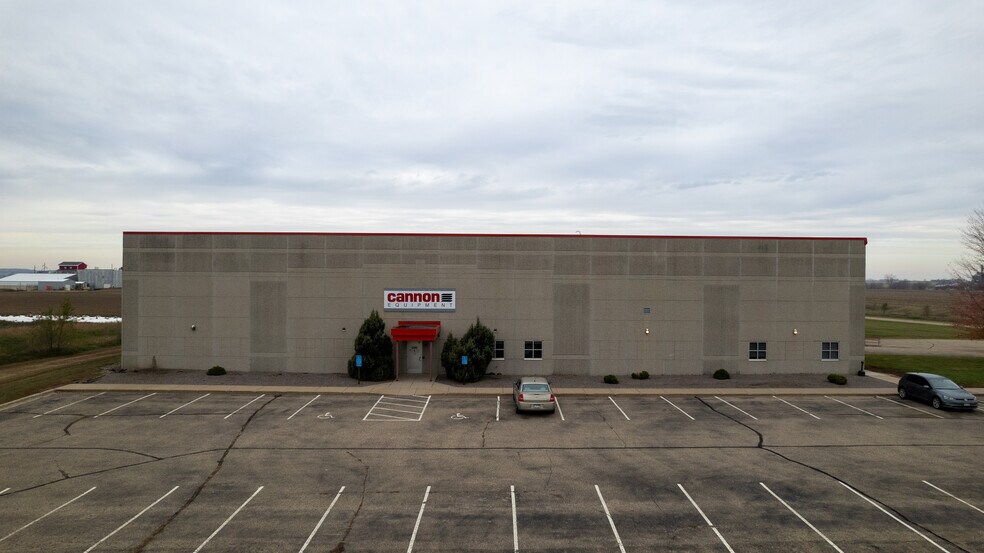 More Photos Of 3310 MN-20, Cannon Falls Distribution For Sale